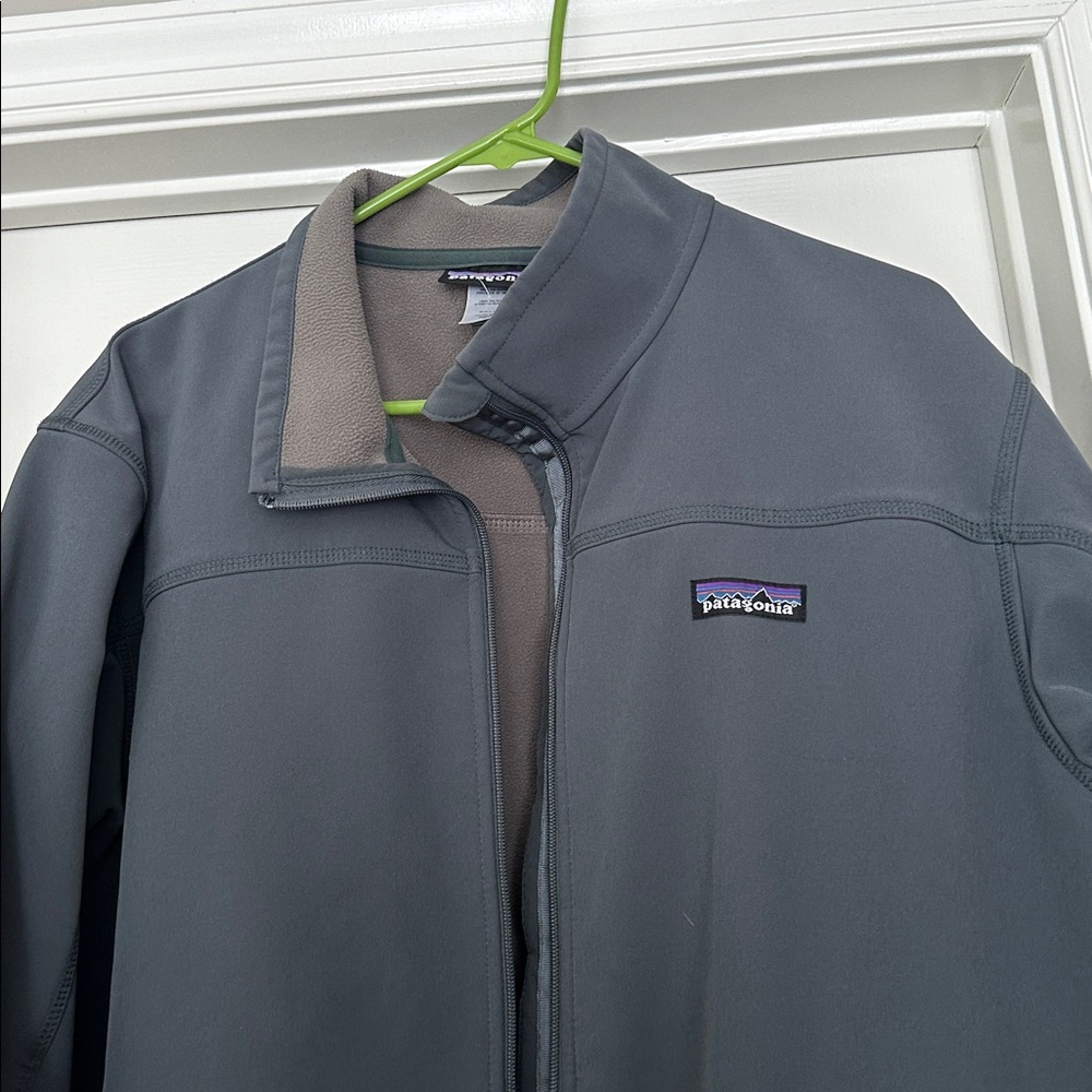 Patagonia full zip soft shell jacket - image 2